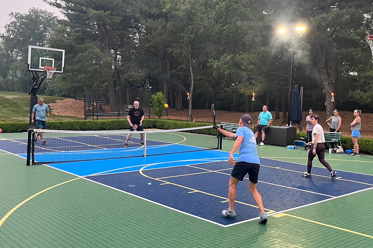 https://newtowntabletennis.com/wp-content/uploads/newtown_pa_pickleball_court.jpg